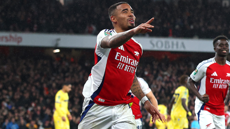 Gabriel Jesus prerojen s hat trickom, ko je Arsenal zaostal in premagal Crystal Palace v pokalu Carabao